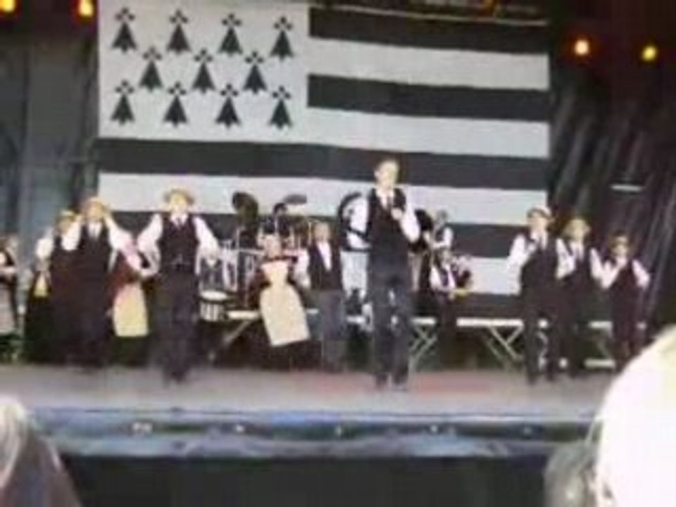 Danse bretonne - Délire de Fred - Eskell an Elorn 2006