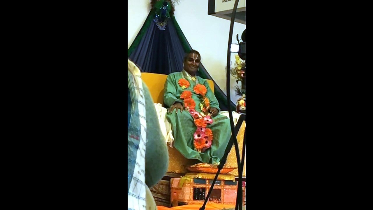 2021-12-08-Swami Vishwananda teaching-Portugal