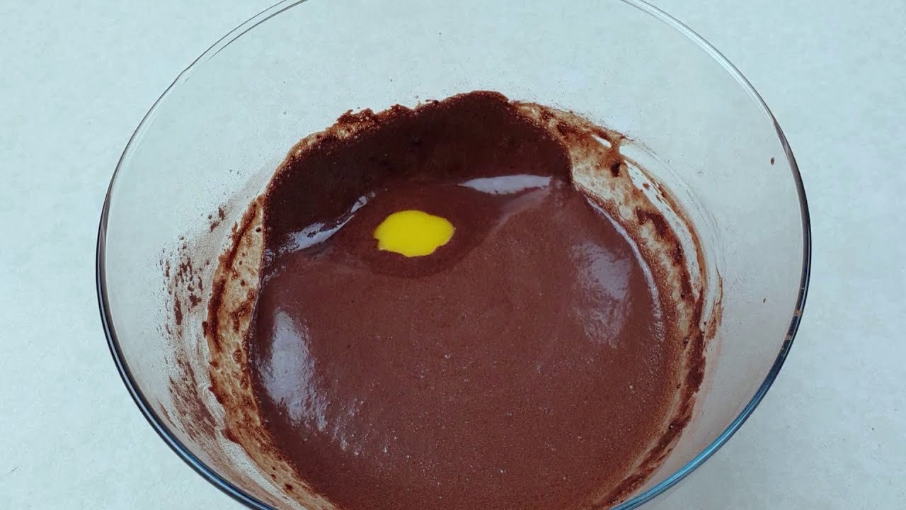 Köstlicher delikater Schokoladenpudding in 5 Minuten