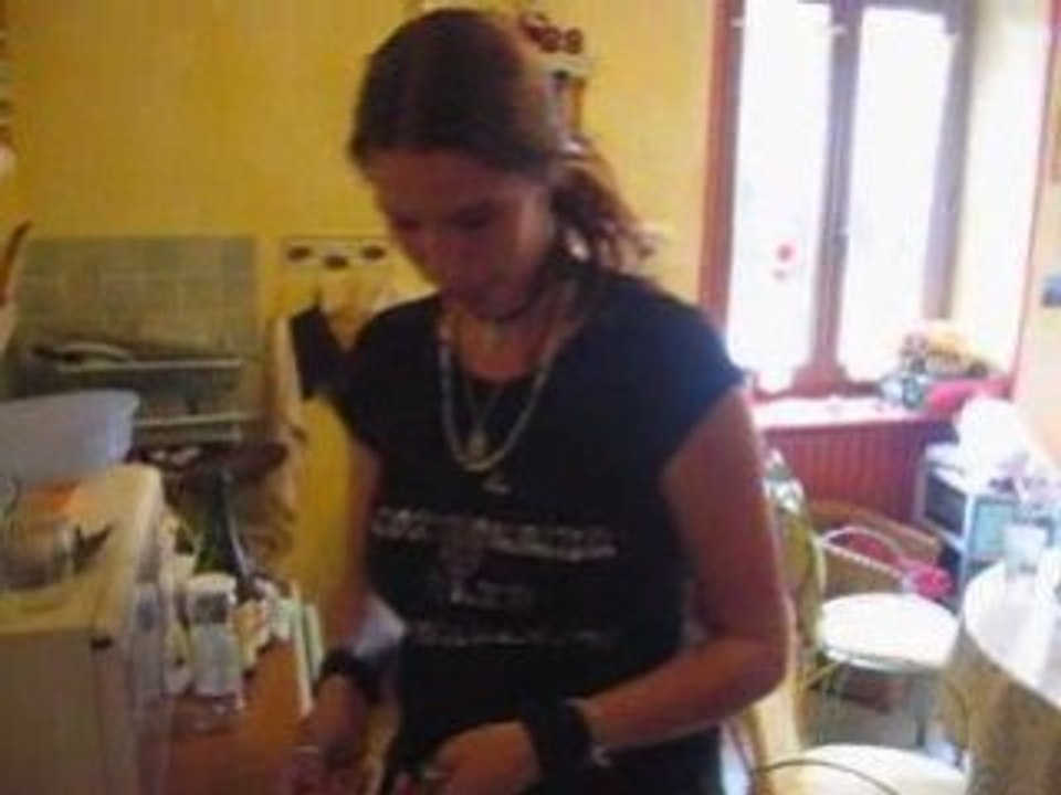 Pepette is in the kitchen !