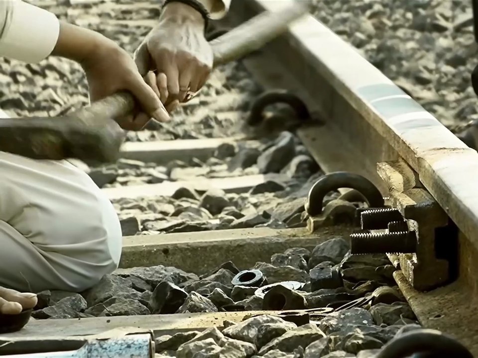 Ajay Devgn's Biggest Blockbuster Movie | Full Action Thriller in Hindi