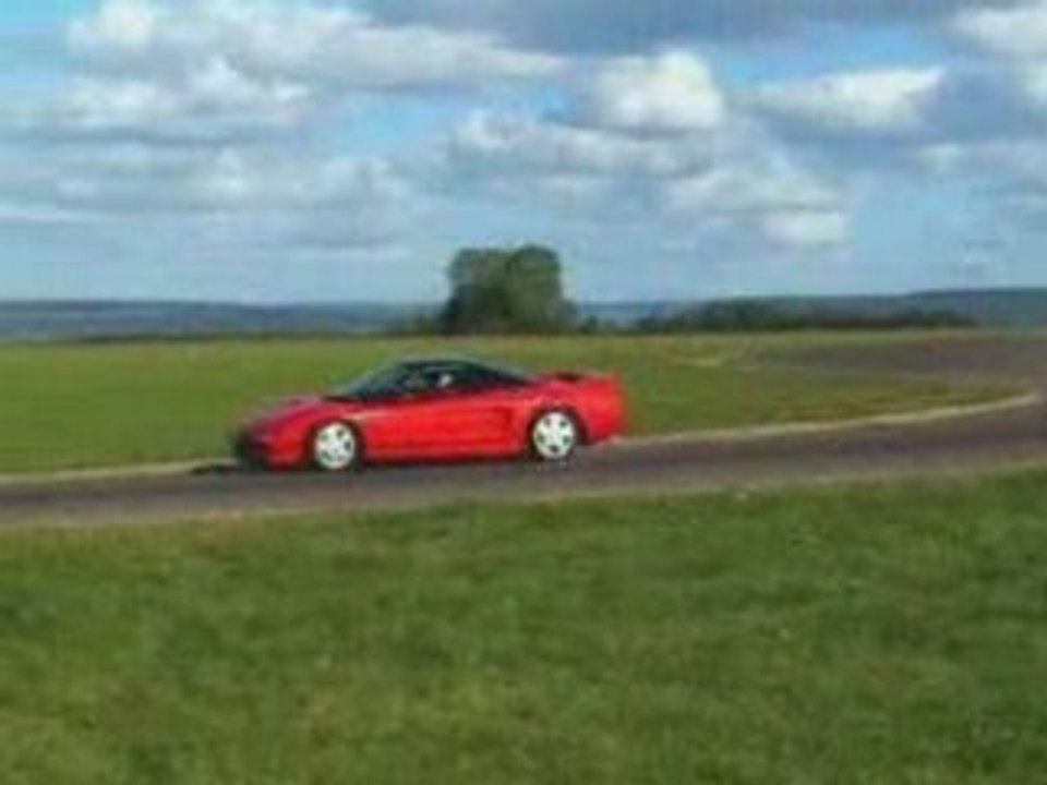 Honda S2000 vs NSX Drift