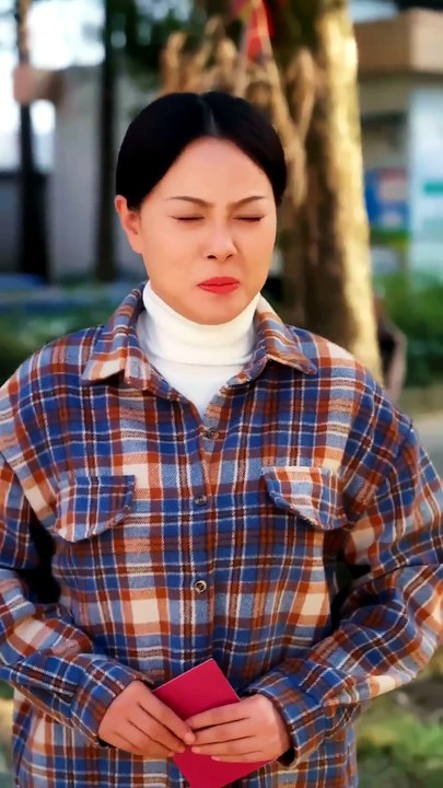 50-Year-Old Tycoon Poses as Poor Driver for Blind Date - FULL MOVIES ENGLISH SUB