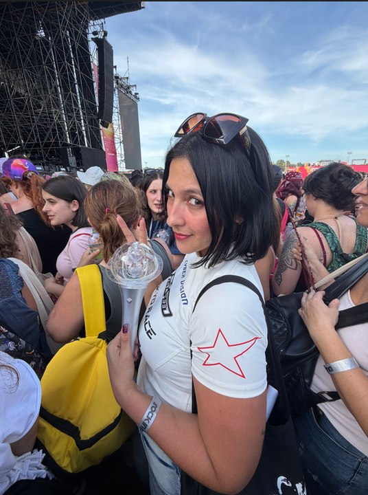 Amy à Rome - Unboxing Merch ATEEZ