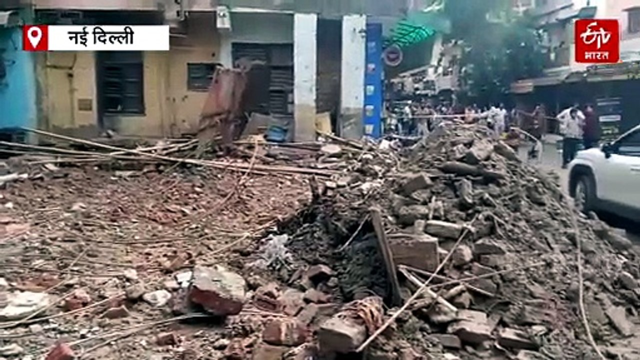 रोहिणी बिल्डिंग हादसे में मकान मालिक पर गैर इरा...