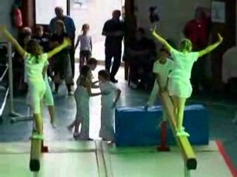 féte de la gym a la poutre