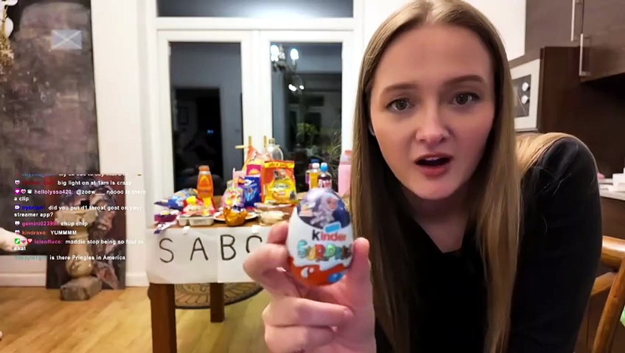 Elle teste un Kinder Surprise interdit aux US… et s’étouffe en direct