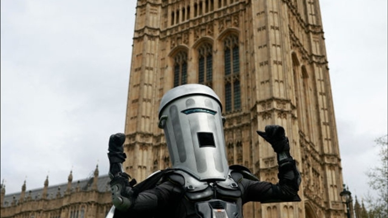 Can a Man Wearing a Trash Can Expose Farage's Weakness?