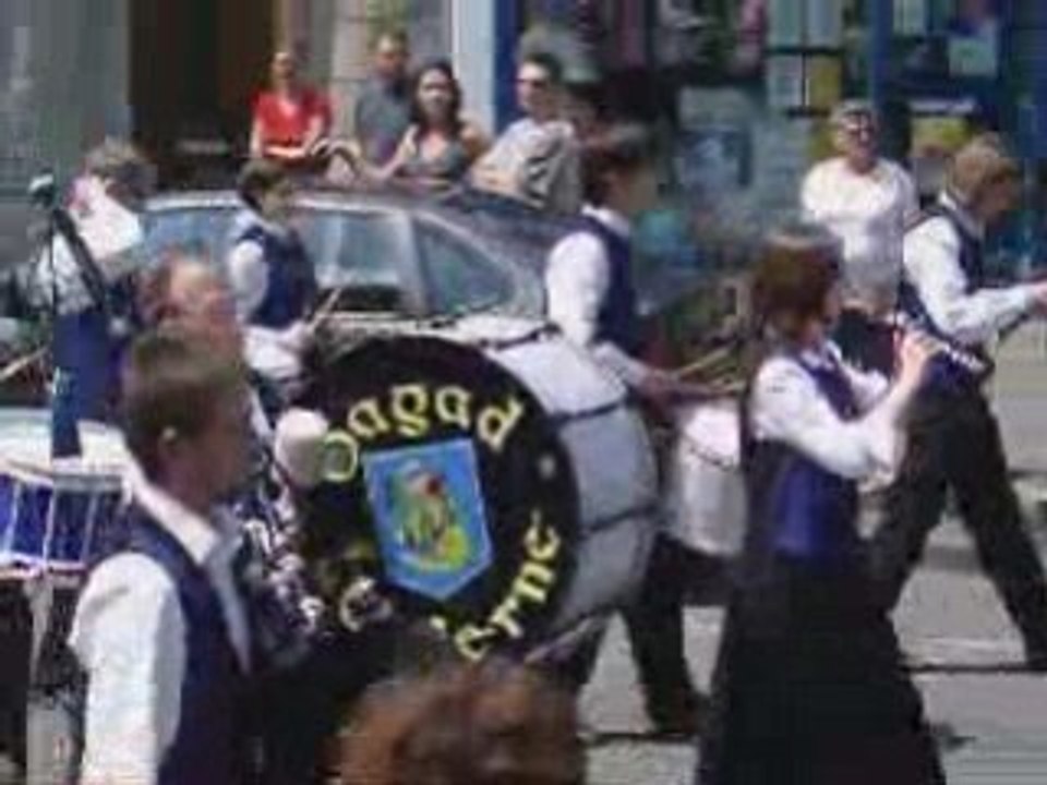 Défilé - Eskell an Elorn - à Painpol