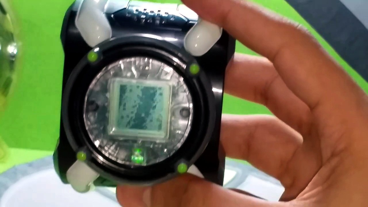 6 Review- Omnitrix Deluxe (Modo Status e Opções) - Ben 10
