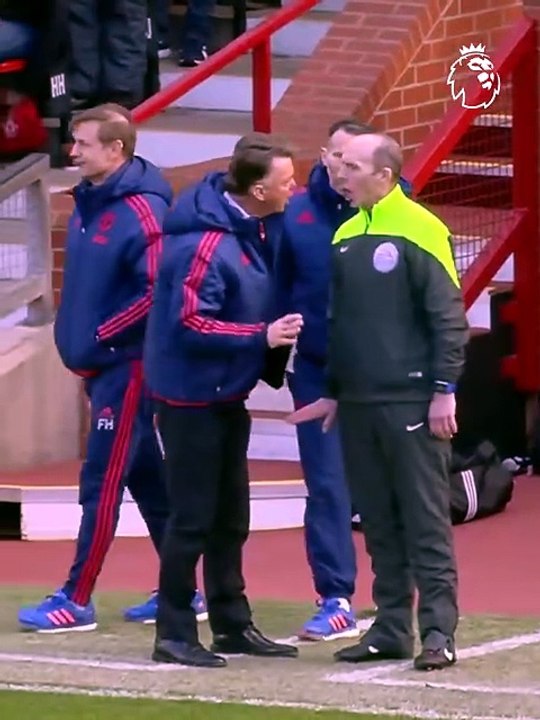 J’ai enfin trouvé la musique parfaite pour cette vidéo  l’entraîneur de Manchester United