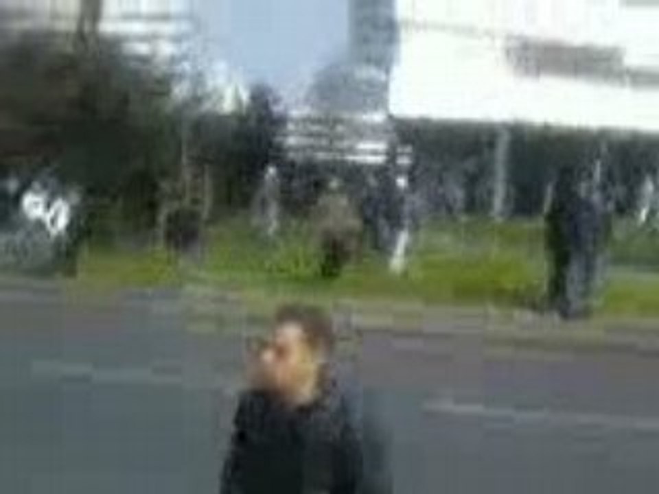 Tous contre ls keuf bil-k