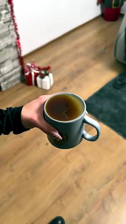 One sip and all the coffee is gone😂