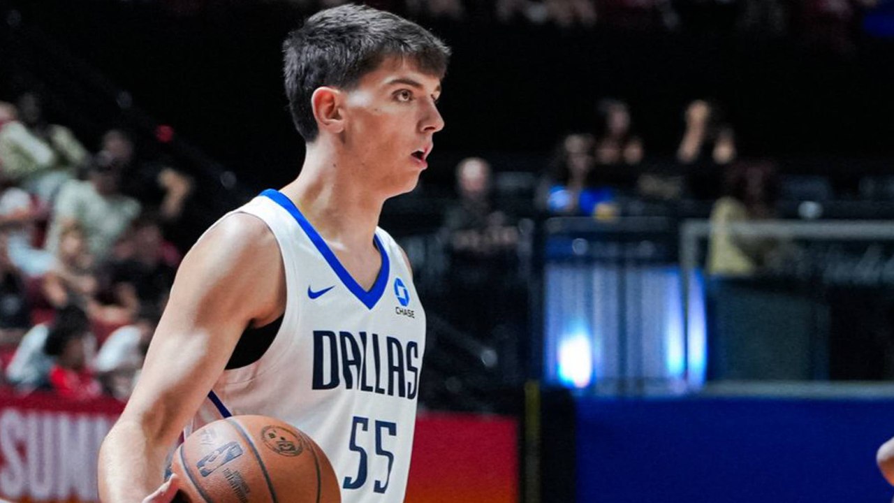 Lo mejor de De Larrea en su debut con los Mavericks en la Liga de Verano NBA: 9+6+5+1+1
