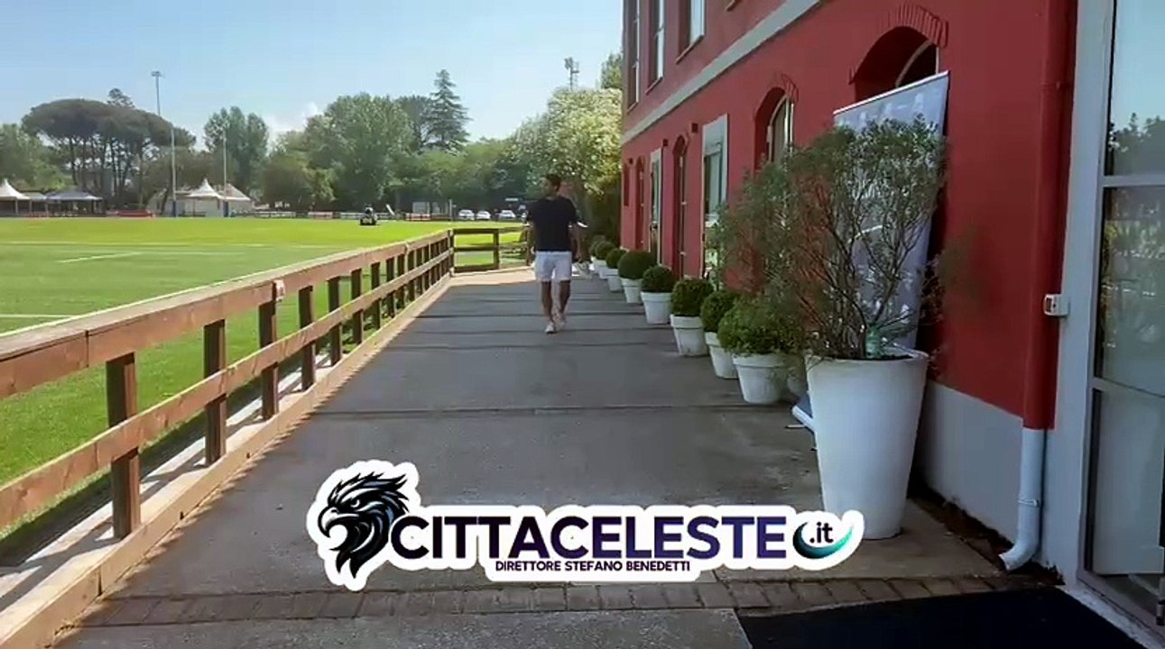 Lazio, l'arrivo di Pedraza all'Isokinetik per svolgere i test atletici - VIDEO