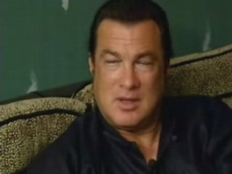 jean marie le pen prend possession de steaven seagal