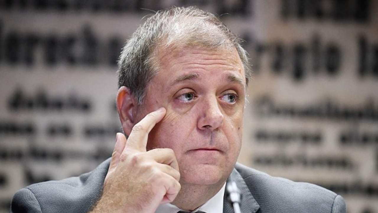 El juez Pedraz imputa al expresidente de Correos y exjefe de gabinete de Sánchez en el 'caso Leire'