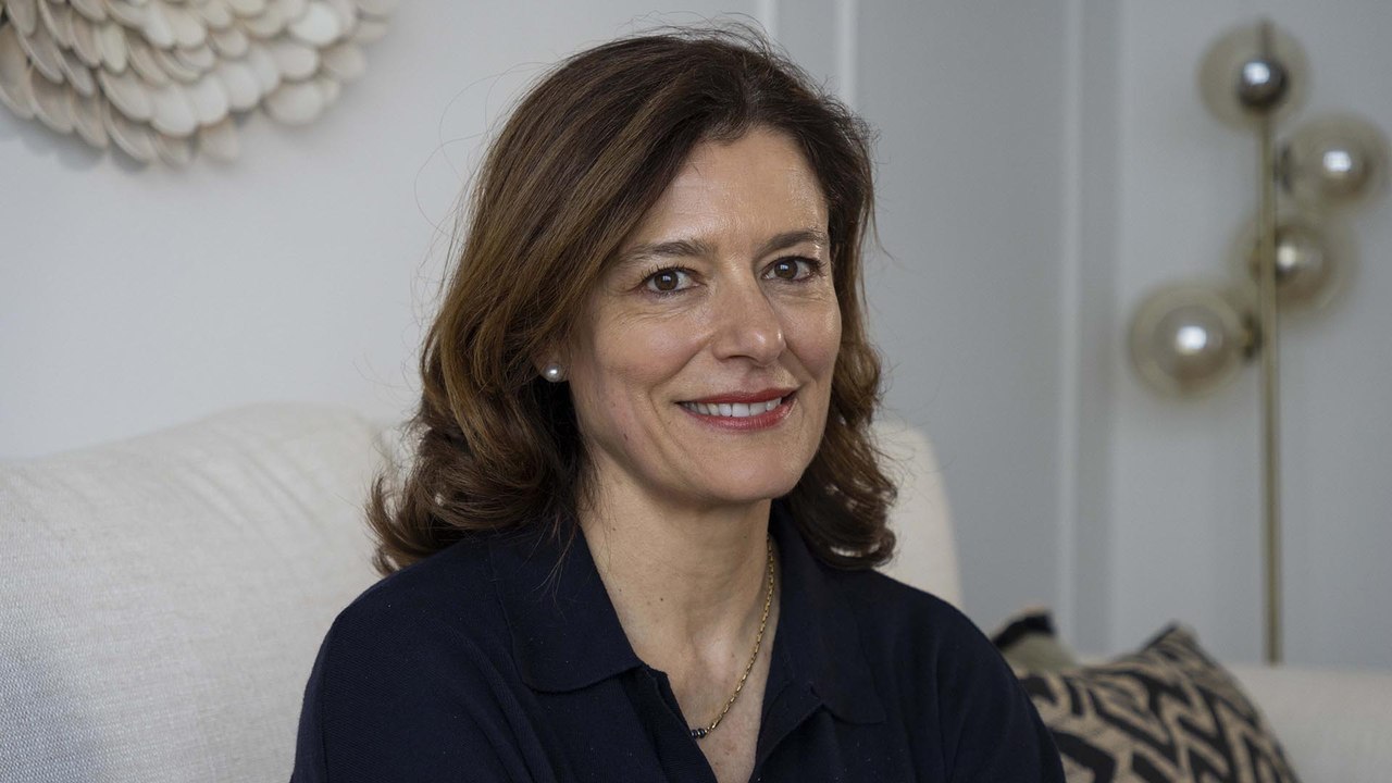 Miriam González, la política que quiere "resucitar el centro"