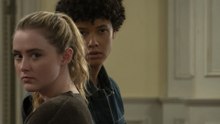 The Society: Eine Gruppe von Highschool-Schülern muss in ihrer eigenen Stadt ums Überleben kämpfen, nachdem alle Erwachsenen verschwunden sind
