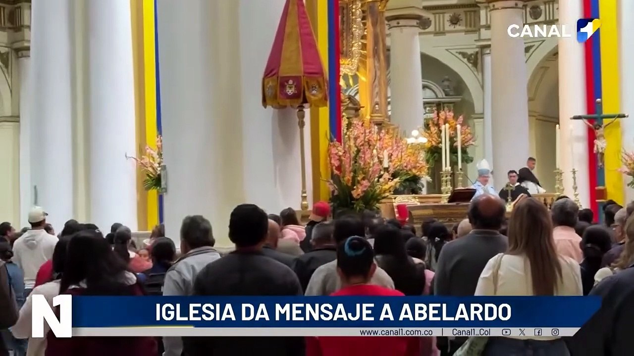 Abelardo de la Espriella en la conmemoración de la Virgen de Chiquinquirá