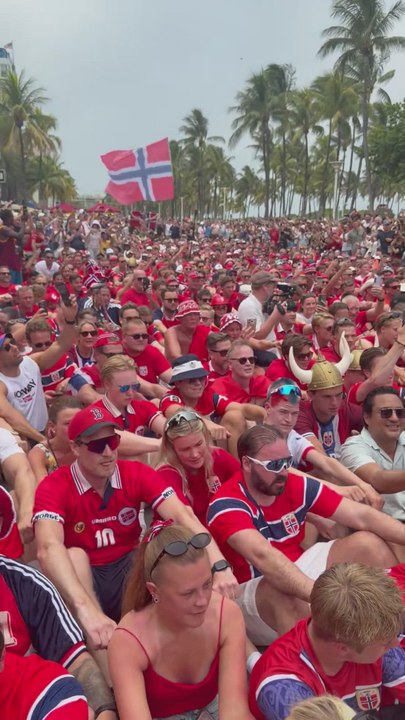 Lo de los noruegos en Miami está siendo increíble: tradicional remo multitudinario