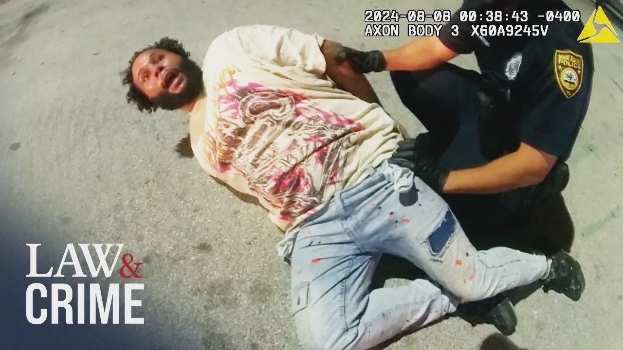 Hombre de Florida abandona a su novia golpeada a un lado de la carretera, según la policía