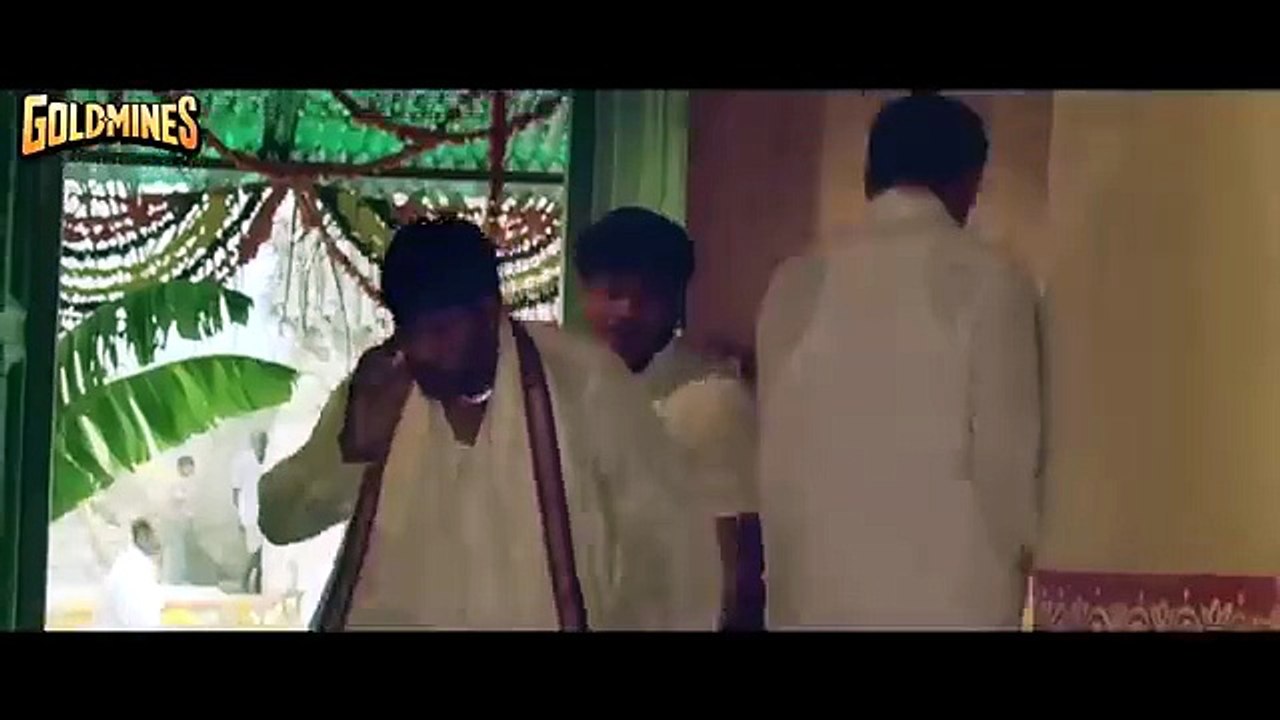 This woman tied a thread on Vijay's wrist
