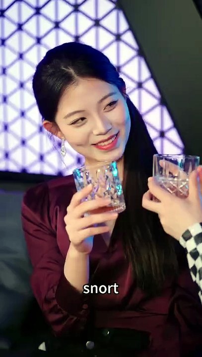 The country girl shine up and make ceo fall in love with her