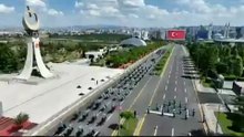🇺🇸 Le cortège du président Trump a bénéficié d'une ÉNORME escorte de cavalerie turque.