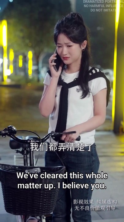 Kind Girl Saves Sick Elderly On Road, Unexpecte...