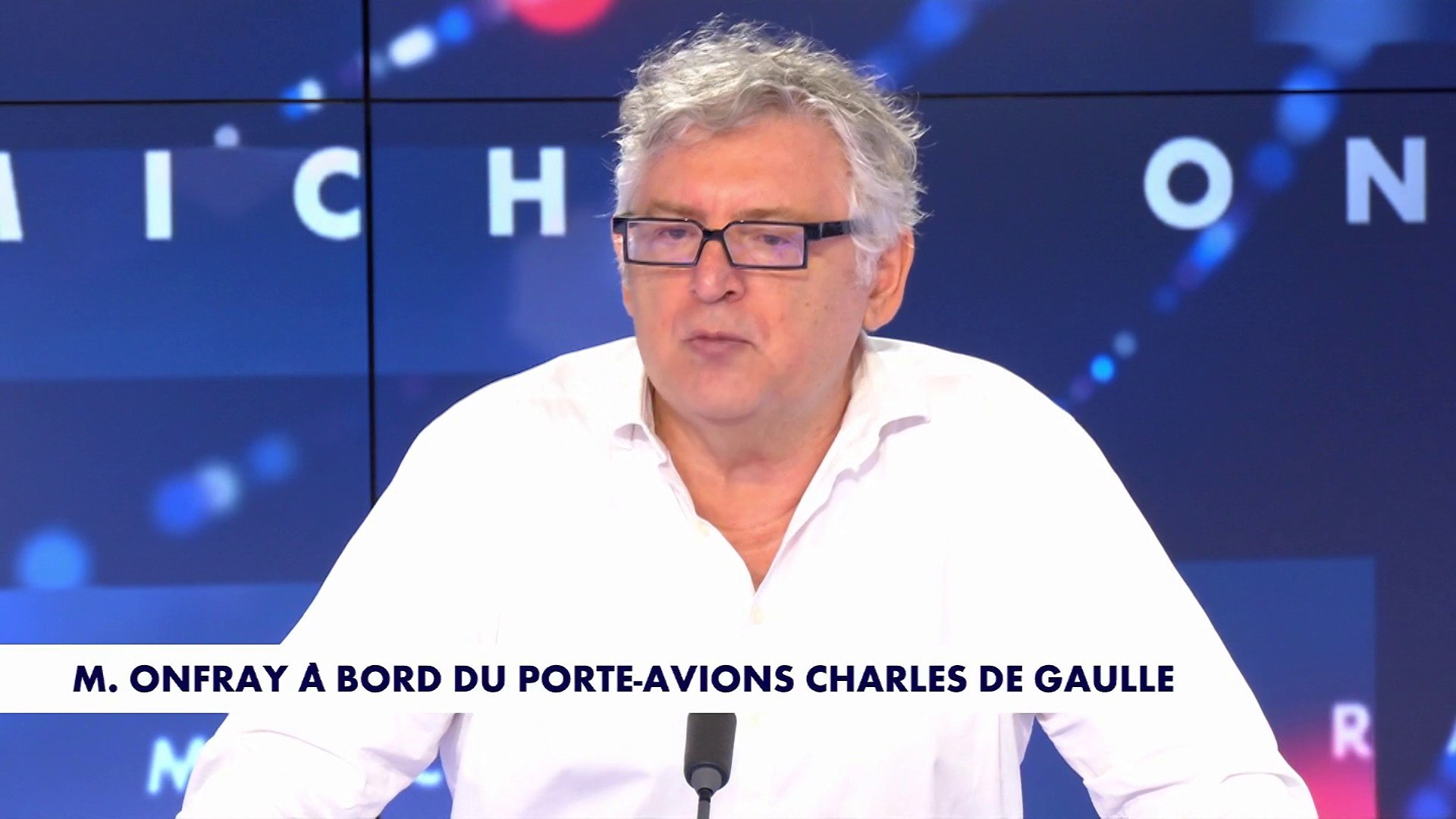 Porte-avions Charles-de-Gaulle : «Un fragment de la souveraineté nationale», salue Michel Onfray