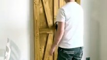 Puerta Corrediza de Madera Estilo Granero | Diseño Rústico y Moderno | Erika Deals Hub
