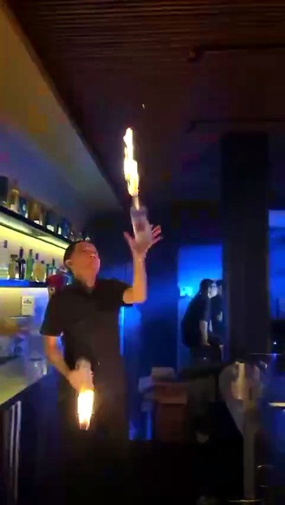 Nongkrong Asyik Sambil Nikmatin Vibe Dugem Di Area Lounge Dan Bar Black Eagle Luxury Night Club Cirebon Buat Kalian Yang Cari Hiburan Malam