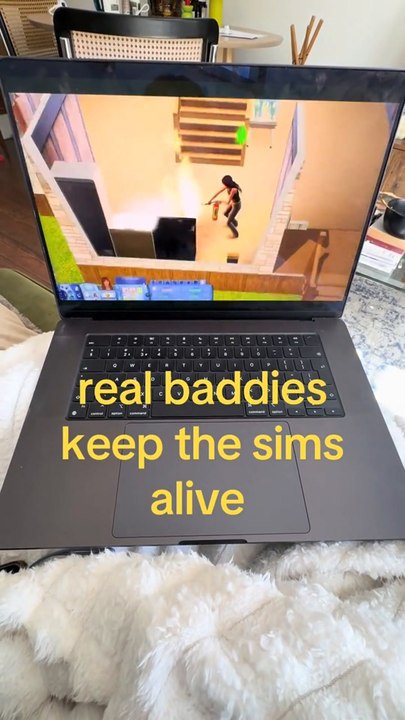The Sims: Keeping the Baddies Alive