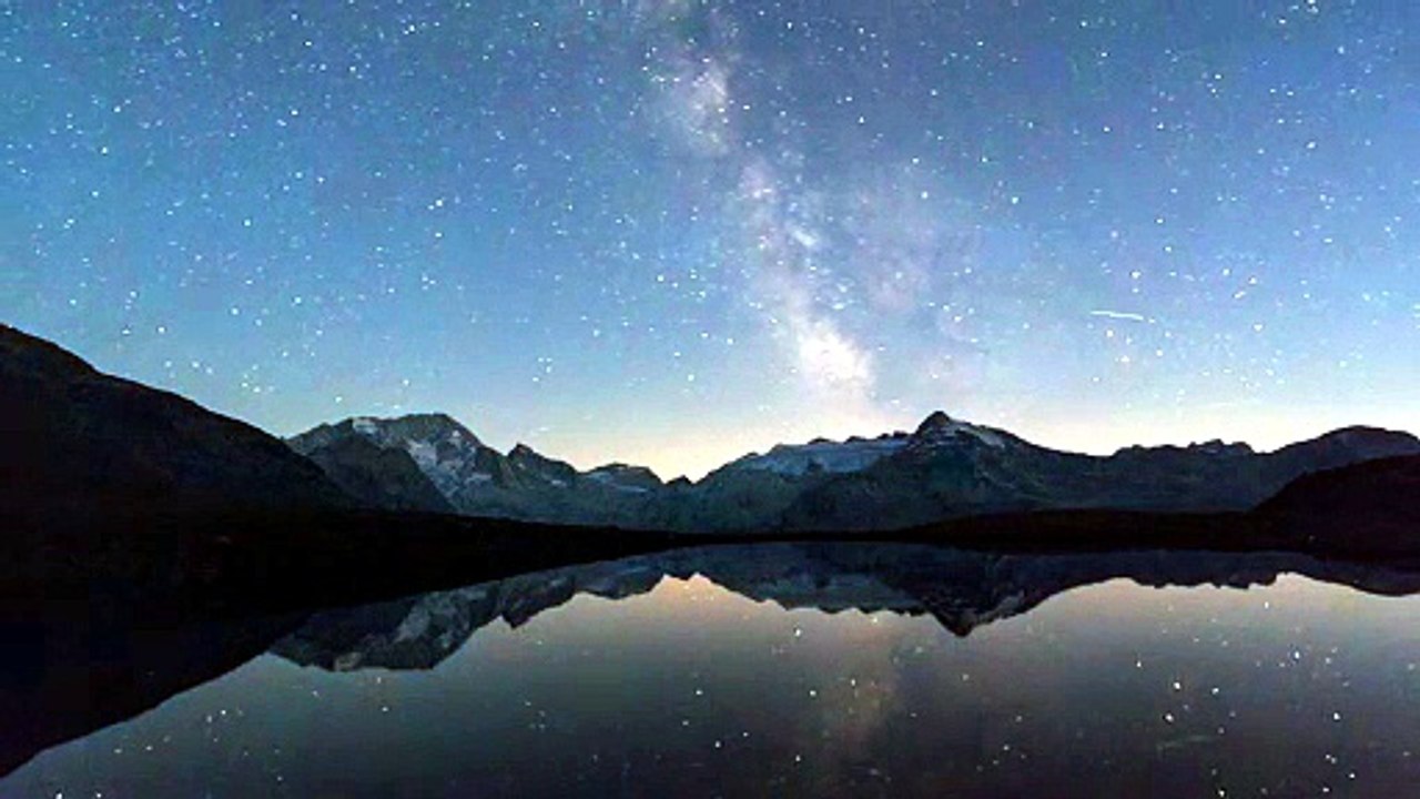 Listen to Surah Al-Waqi'ah Every Night 🌙 | Rizq, Barakah & Peace | Beautiful Quran Recitation