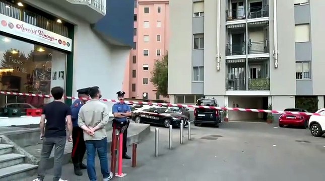 Corsico, un uomo trovato morto in casa. Si indaga per omicidio