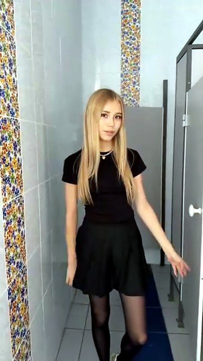 Amazing Dance Moves | Beautiful Girl Dancing