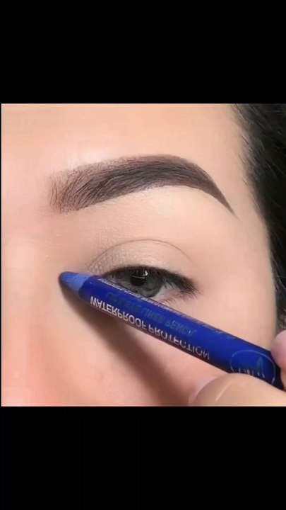 RESALTA TU MIRADA CON ESTE MAQUILLAJE DE OJOS 😍👁️💙_#unfreez #trending #viral