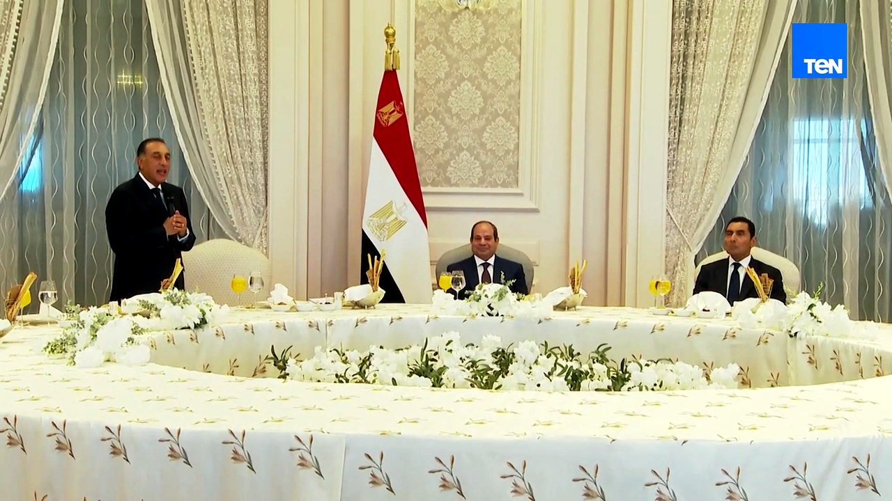 رئيس الوزراء: صنعتوا حالة إيجابية للشعب المصري..وزي ما قال الرئيس: كل الدعم للاعب والمدرب المصري