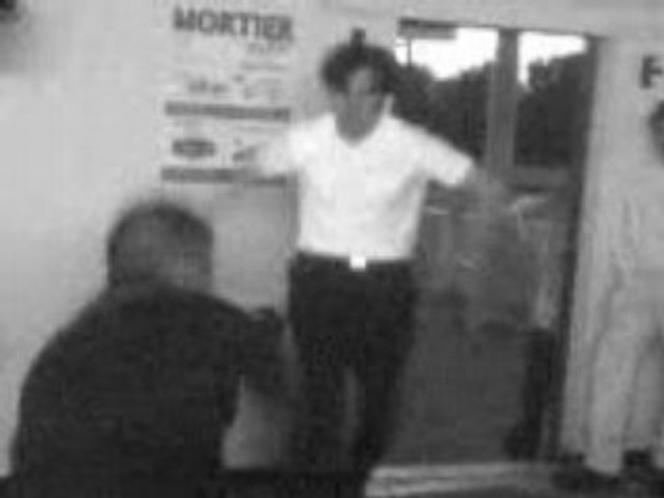 Anniversaire Shumit... Petit discours et dance: partie 1