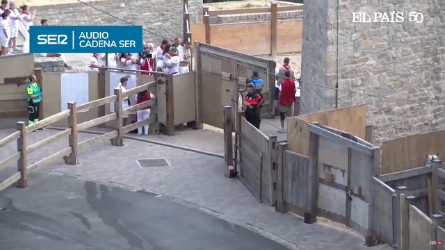 TENSION in the CROWDED 6th SAN FERMÍN 2026 BULL RUN with LA PALMOSILLA BULLS | JULY 12