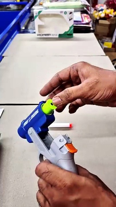 Pioneer Dart Gun Review | Outdoor Target Shooting Toy