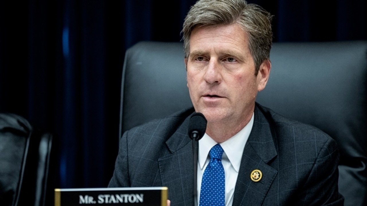 Stanton Warns Hormuz Closure Hurts Economy