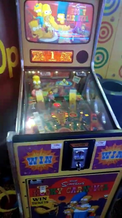 Simpsons Kooky Carnival game machine