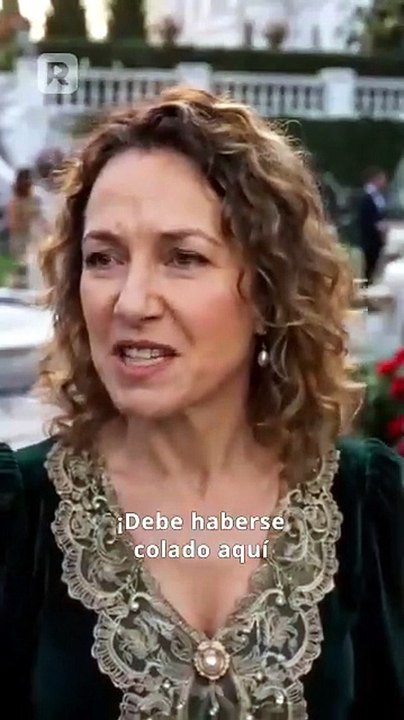 Luna rechazada es la reina del Alfa - Completo [Full Movie]