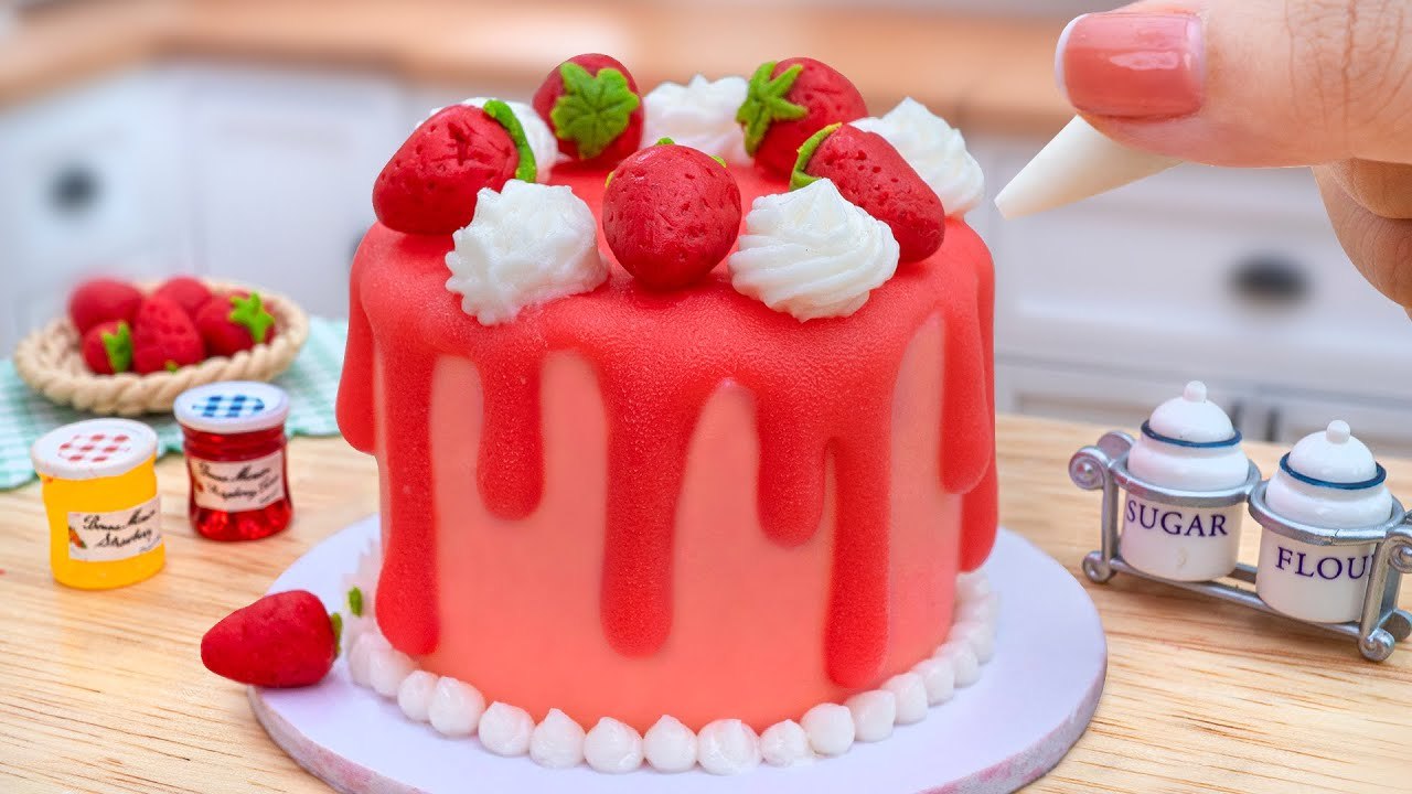 Perfect Sweet Miniature Strawberry Cake Decor 🍓 Satisfying Cooking in Mini Kitchen with Mini Yummy