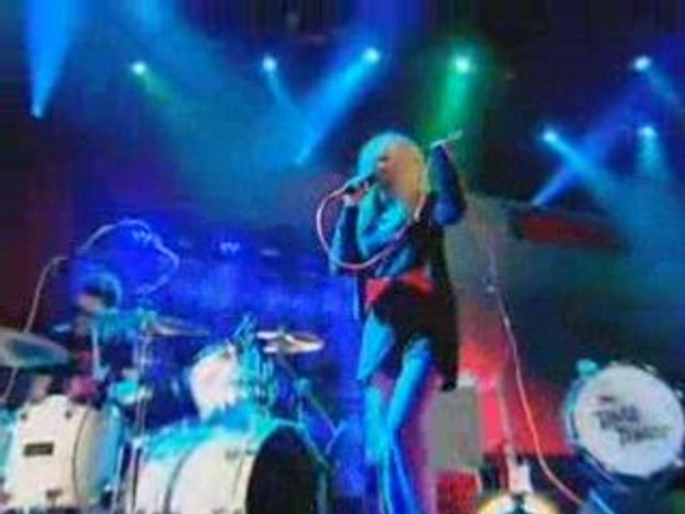 THE TING TINGS - "That's Not My Name" (Live)