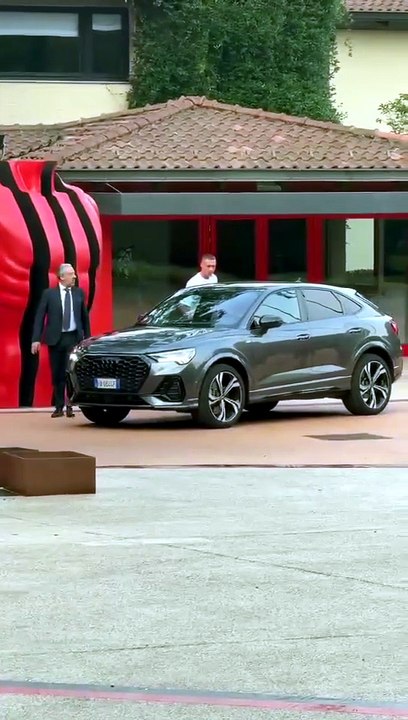 Raduno Milan 2026-2027, l'arrivo dei giocatori questa mattina a Milanello