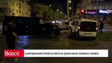 Çarpışmanın etkisiyle refüje çıkan araç hurdaya döndü: 3 yaralı