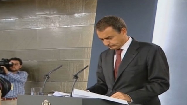 Zapatero pactó una entrevista con tres directores de periódico en TVE pero se echó atrás tras su bajón por la imputación de sus hijas